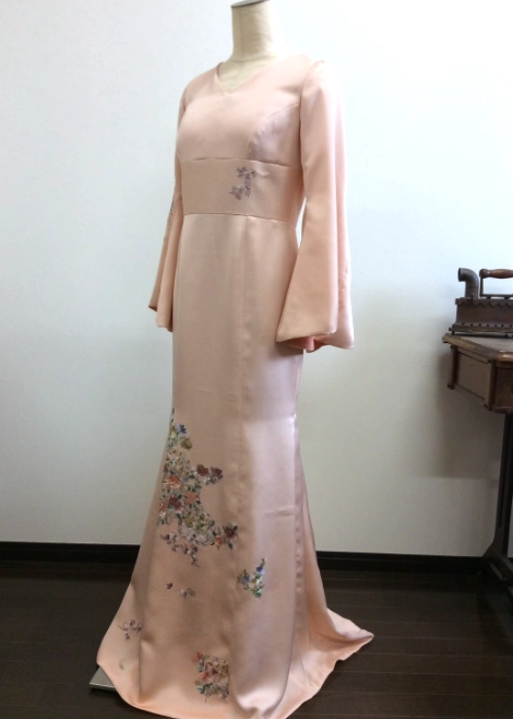 着物生地を使った舞台用ドレス（纏い）